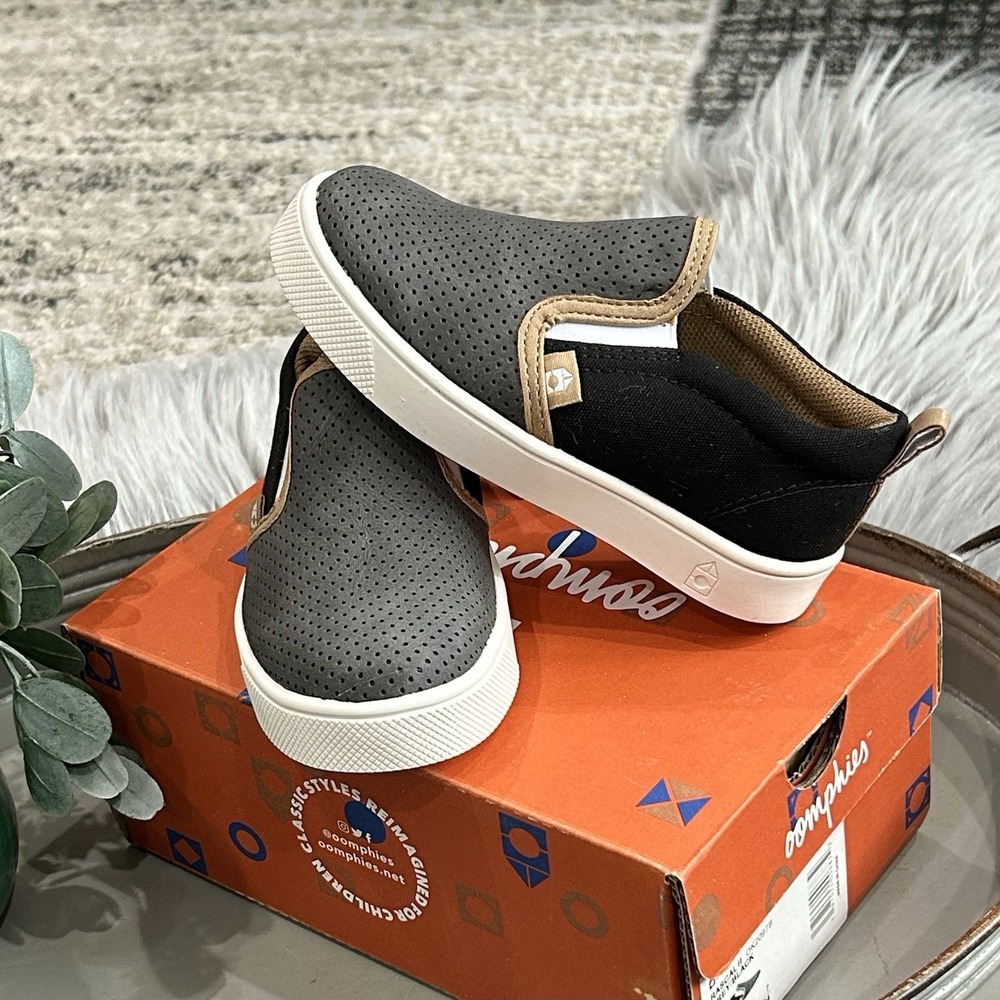 OOMPHIES Rascal II Grey/Black Slip-On Shoe Size 8C NEW